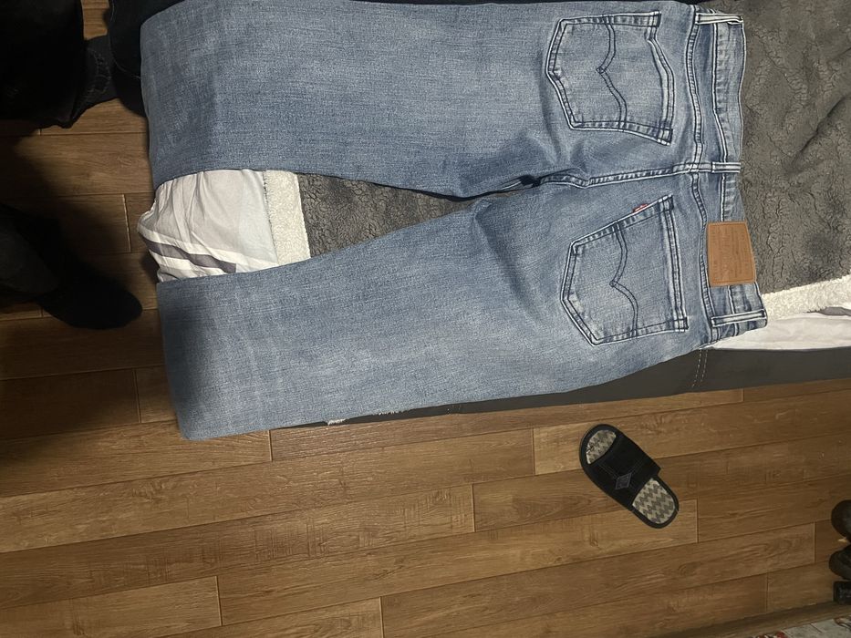 Продаю джинсы Levi’s оптом