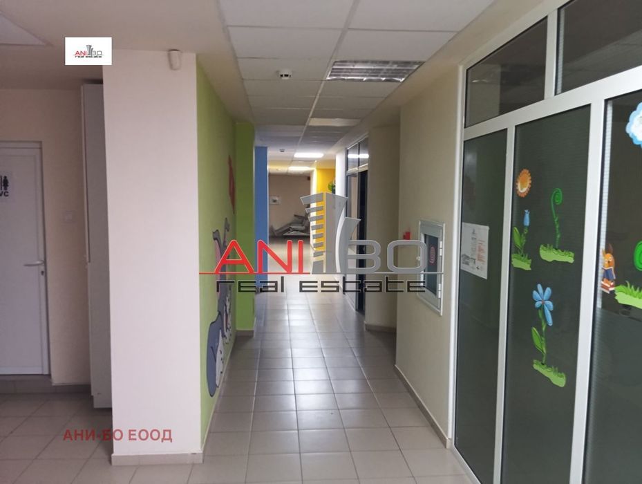 Дава се под наем Офис в Варна, Младост 1 - 812 кв.м за 5000 € - Снимка #4