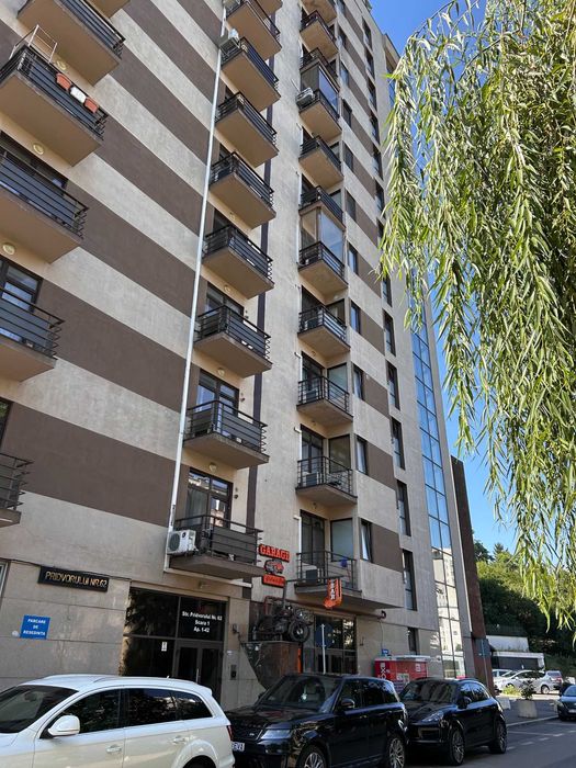 Garsonieră de închiriat, mobilată și utilată, 41 mp, etaj 4/12, Văcărești