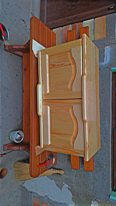 Шкафове от масивна дървесина