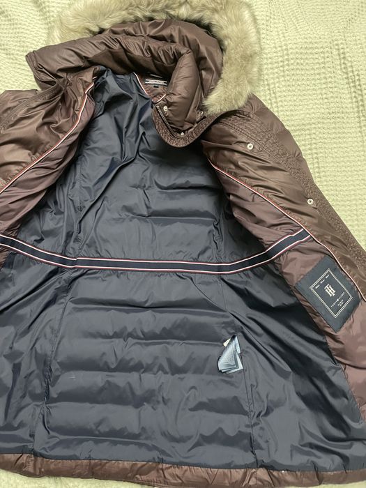 Vand geaca Tommy Hilfiger, marimea M, stare foarte buna