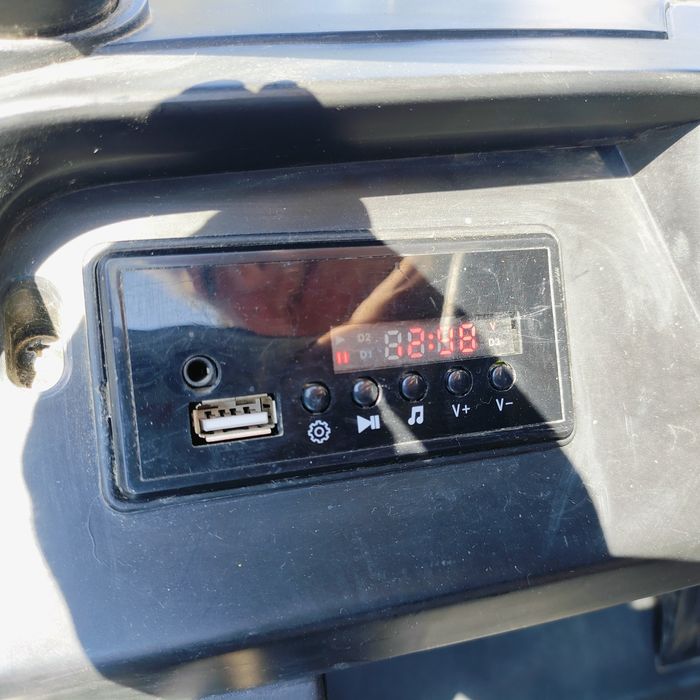 Mașinuța electrica