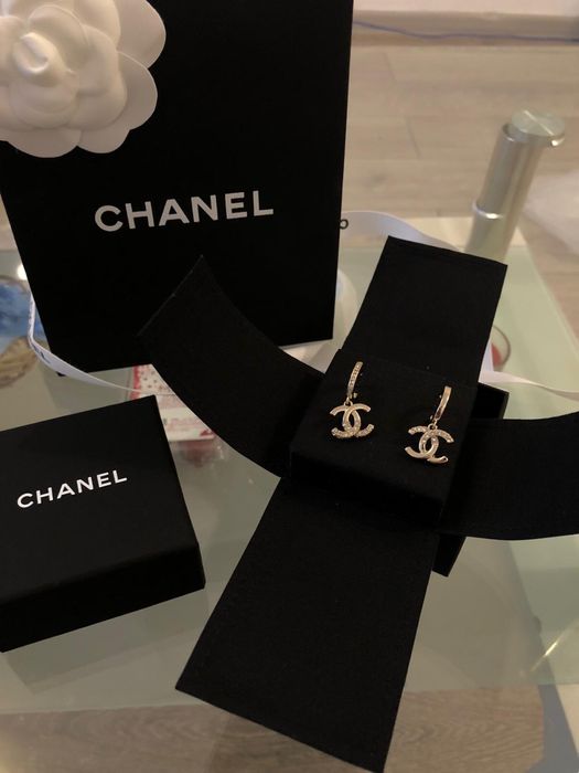 Cercei Chanel Noi in cutie MAI MULTE MODELE