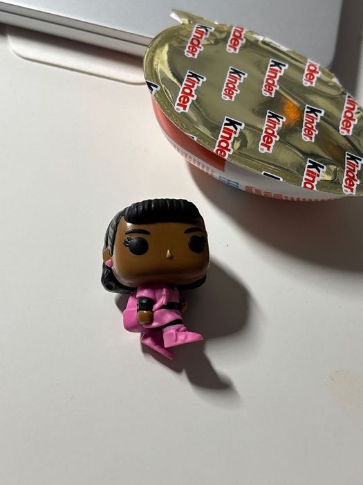 Фигурки Stranger Things Kinder Joy Эрика и Хоппер Изнанка