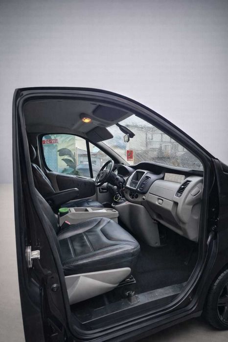 Opel Vivaro Pachet VPC. Unicat. Proprietar. Acte la zi! 7499 E