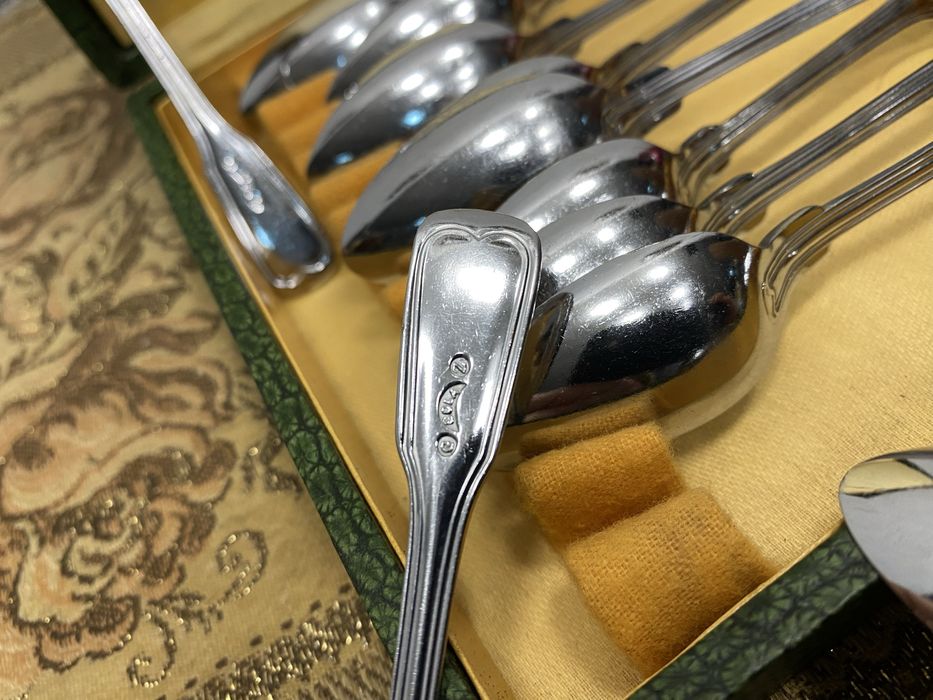 Английски лъжички с дълбока маркировка