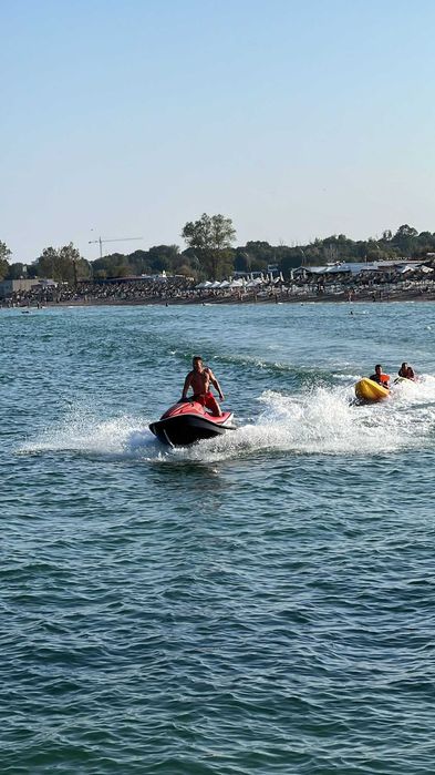 Inchiriez Skijet / pentru petreceri, vacante sau evenimente!/salvamar
