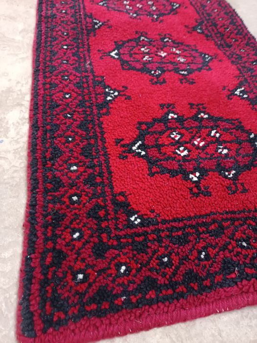 Covoare persane la mâna a doua