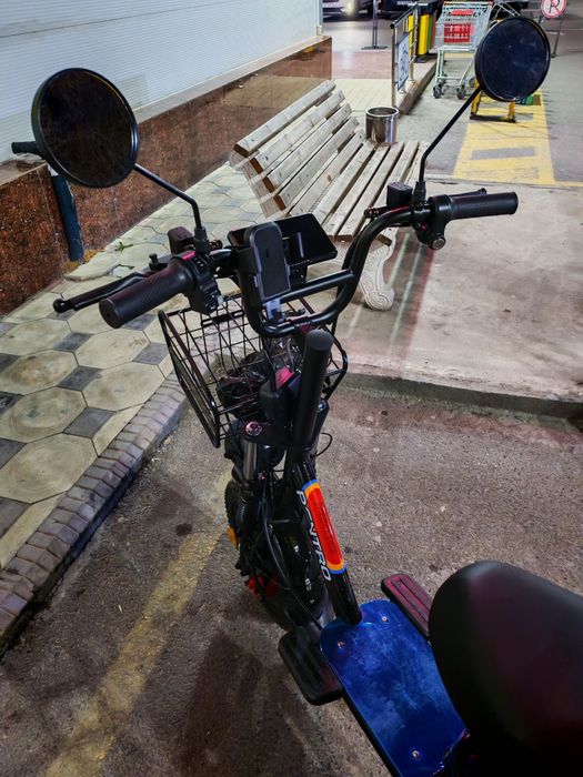 Skuter holati yaxshi srochna sotiladi