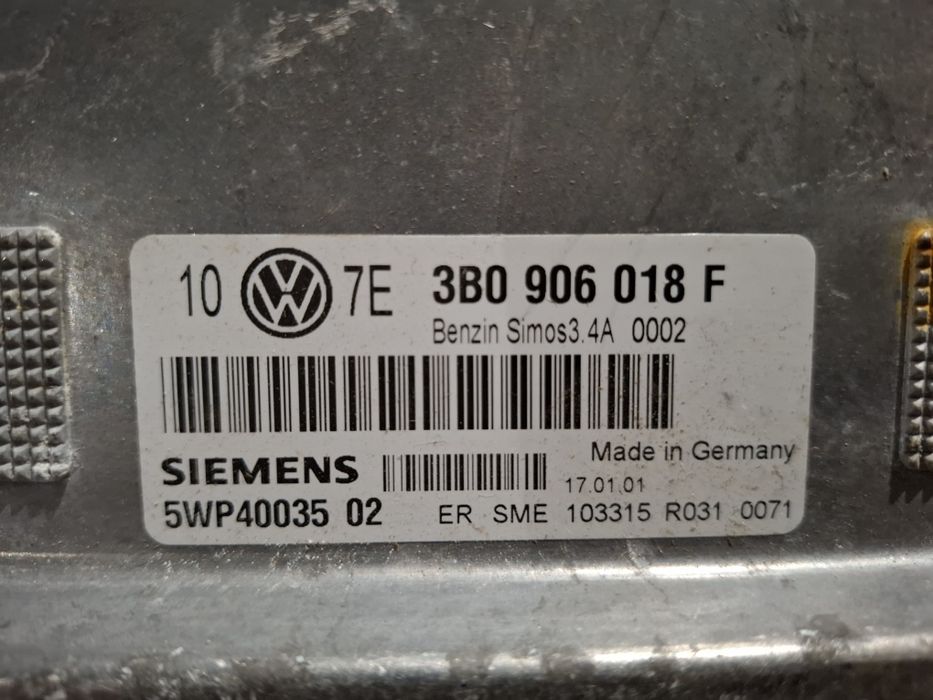 Блок управления двигателем 1,6 Пассат Б5