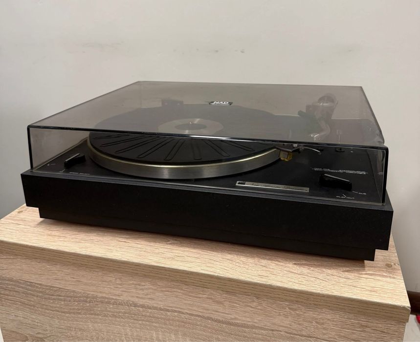 Ретро грамофон NAD 202 - ремъчно задвижване - Made in Japan