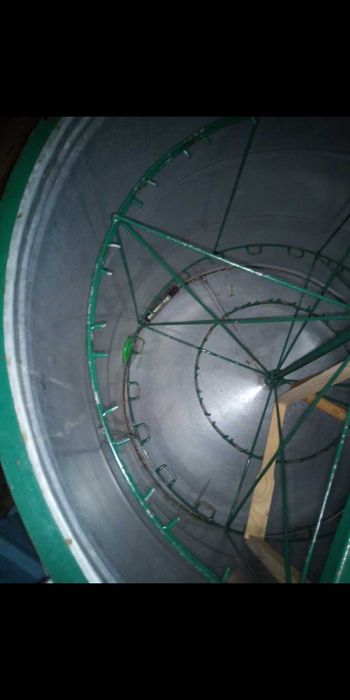 Центрофуга за пчелен мед