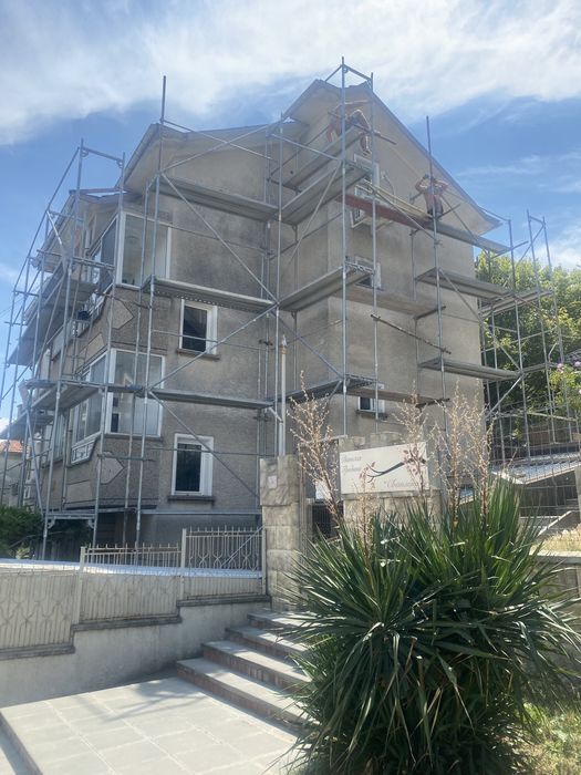 Скеле и вишка под наем