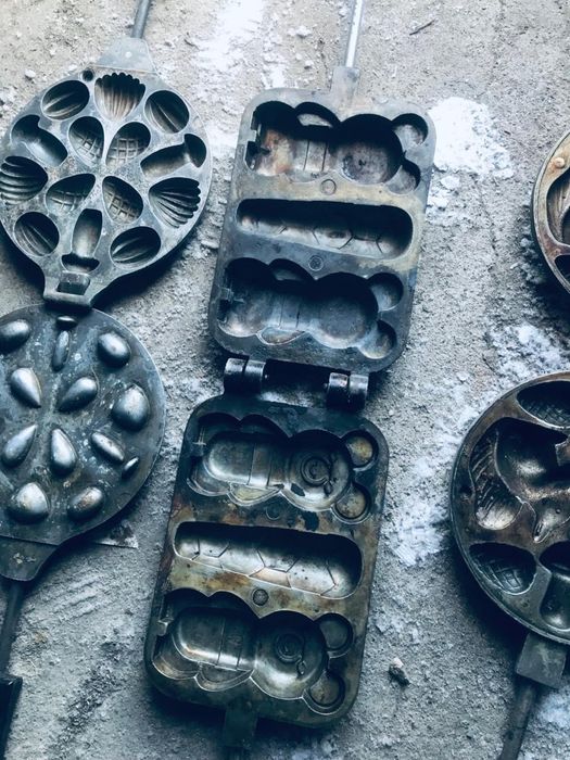 Продам вафельницу и орешницу