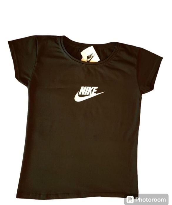 Oferta tricouri Nike 1+1 gratis