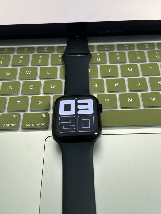 Apple Watch SE 2 44mm 100%