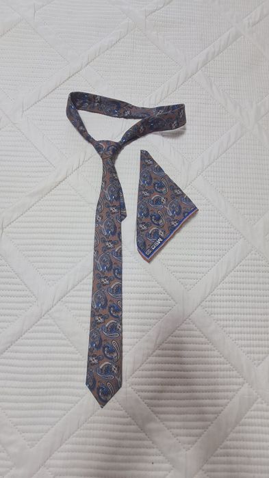 Продам мужской костюм