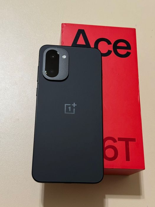 One Plus Ace 6T 256 gb Ram 12+12 5G