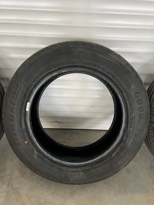 GOODYEAR Efficientgrip Performance 205/60/R16 92V