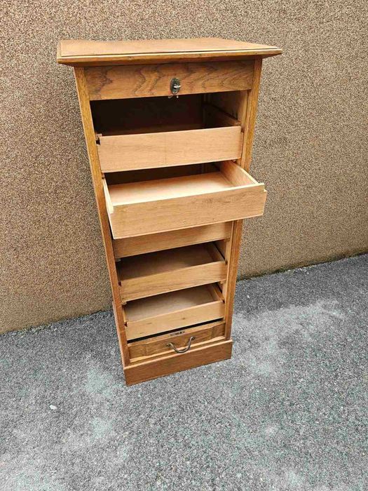 Антикварен шкаф за документи ,Кантонерка’