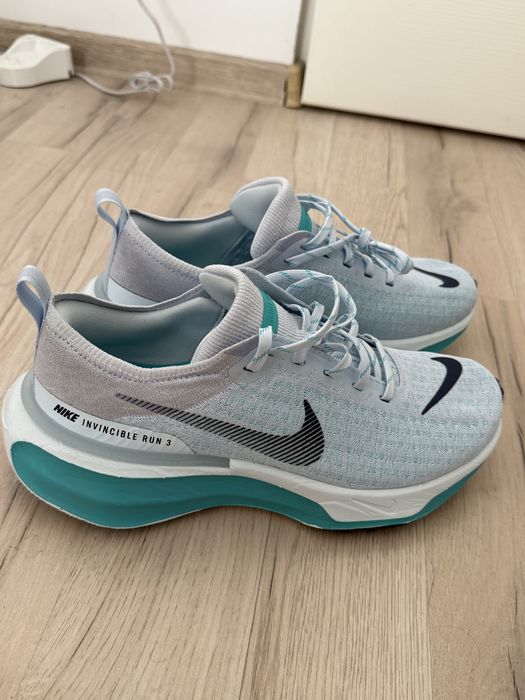 Vand Nike Invincible Run 3