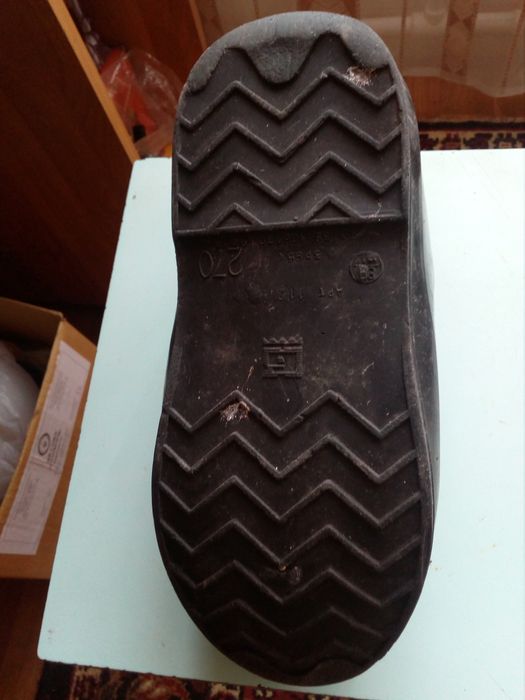 Галоши на валенки