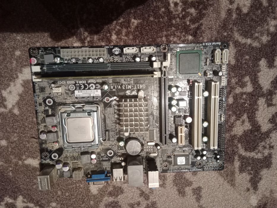 Продам матиринки и процессорры
