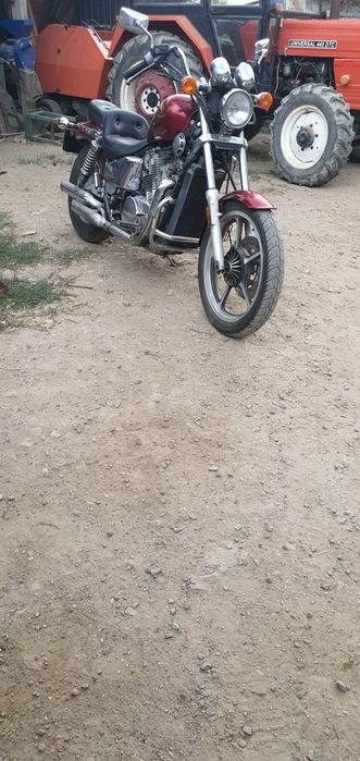 Vînd motocicletă Honda Shadow 700cc 46cp
