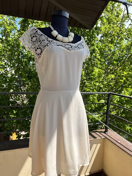 Rochii noi cu eticheta