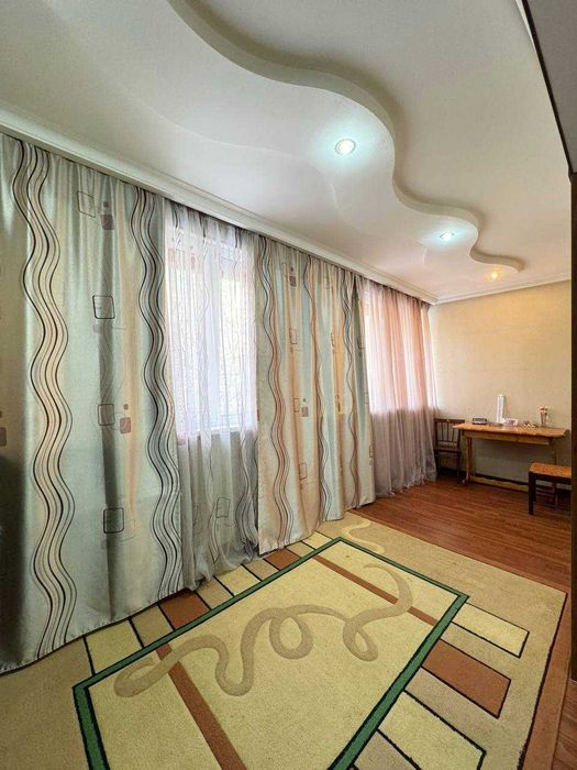 Квартира с мебелью в центре у Голубых Куполов, 65 м²