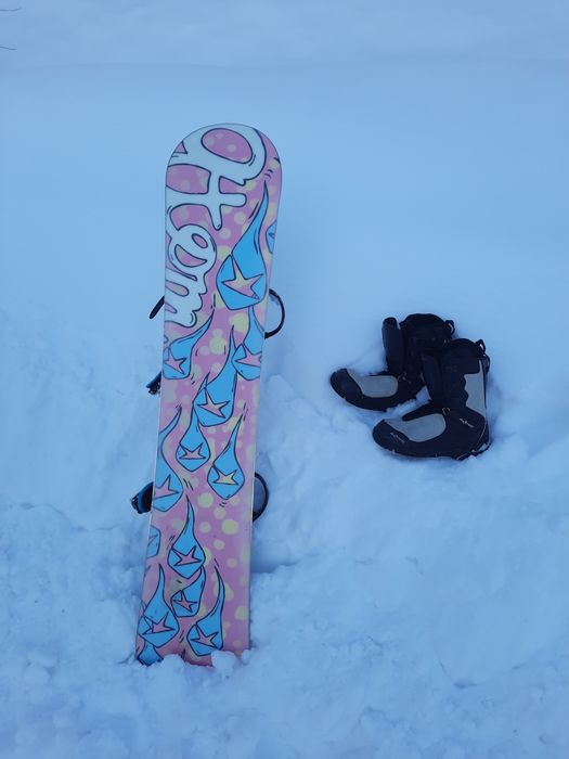Сноуборд, крепления, ботинки, чехол.