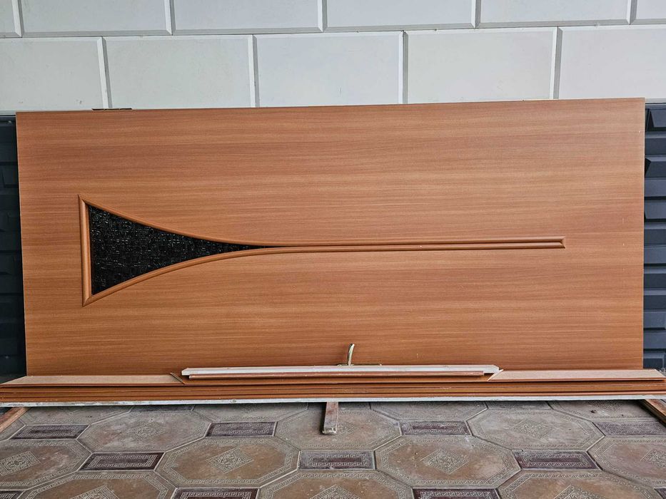 Межкомнатные бу двери размером 90×200