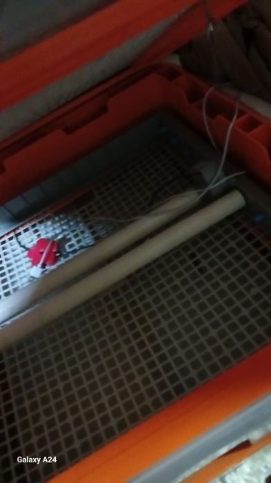 Продам срочно инкубатор