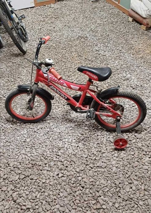 Продава се детски велосипед