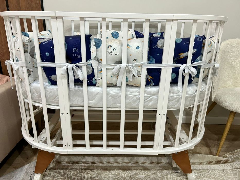 Продам кроватку 7в 1