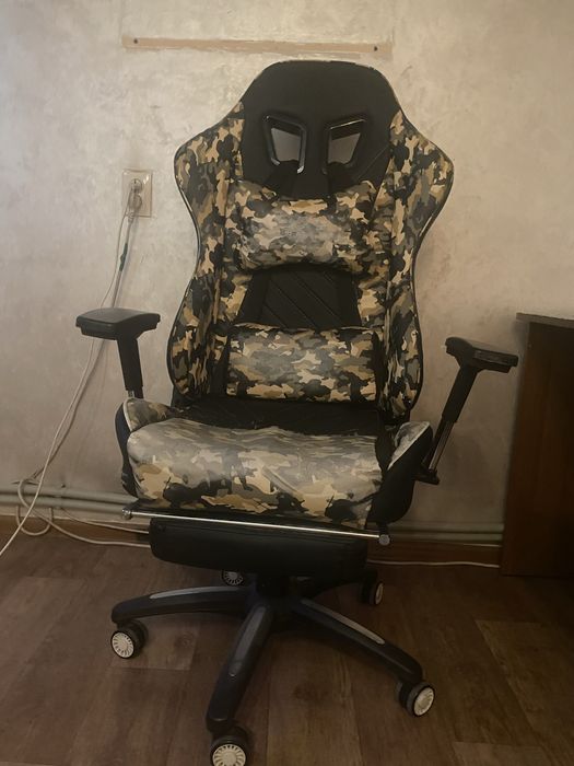 Кресло и стол продам