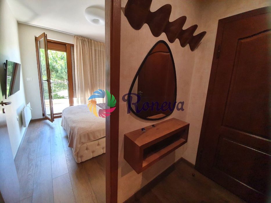 Луксозен тристаен апартамент в близост до морския бряг м-т Евксиноград