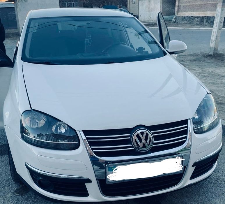 Продается машина Volkswagen jetta 2010 г