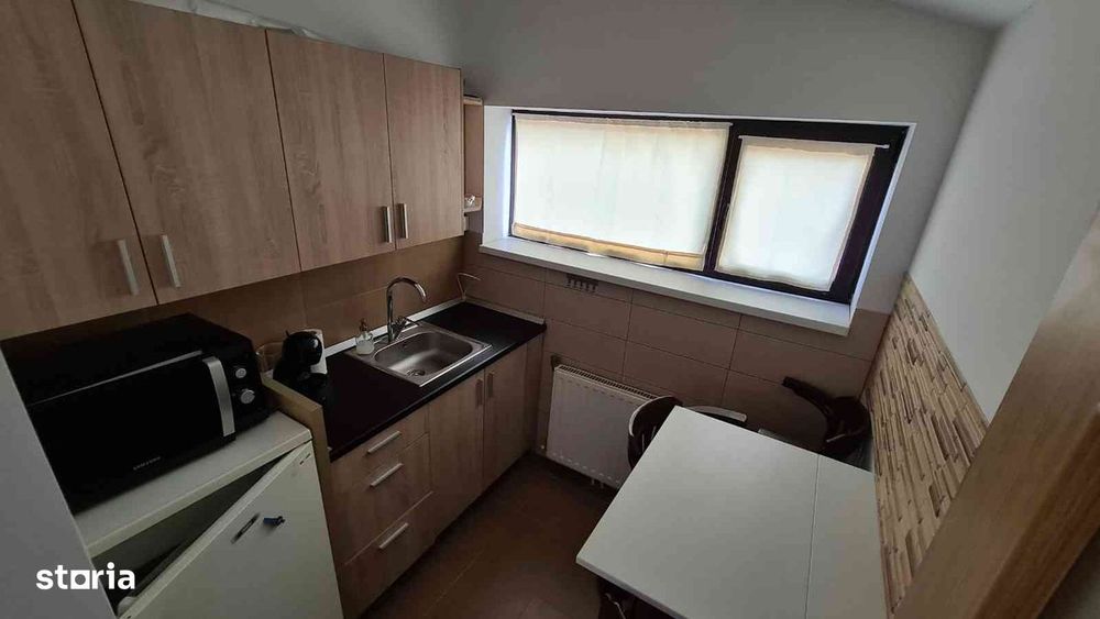 Spațiu comercial productie