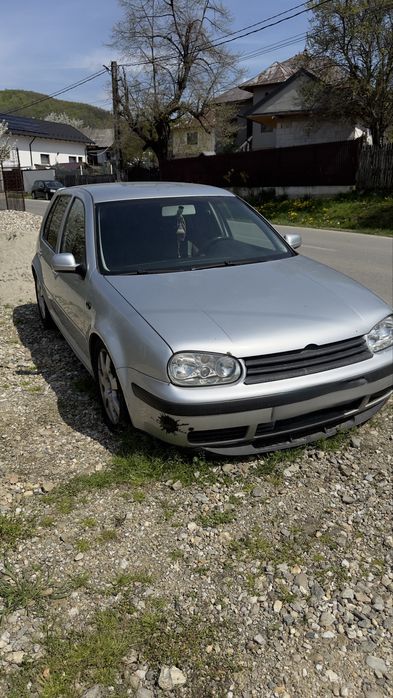 Vand Golf 4 pentru dezmebrari sau pentru circulatie