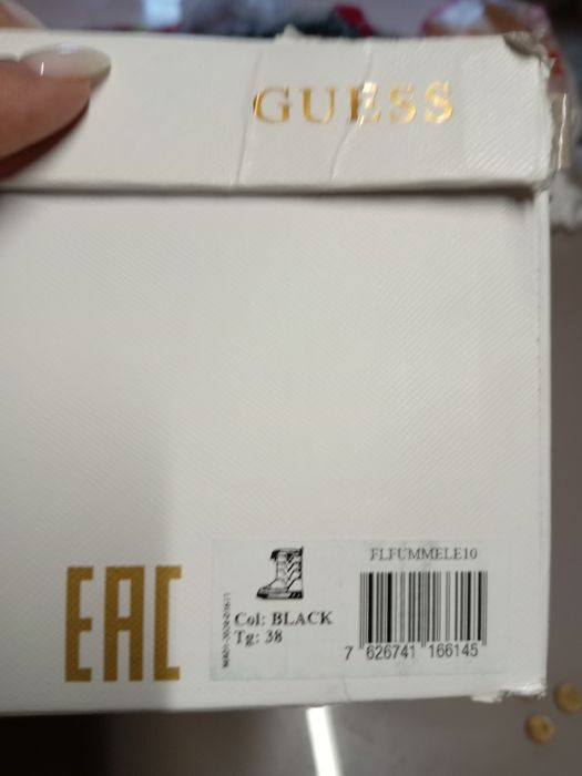 Апрески  Guess Umme FLFUMM