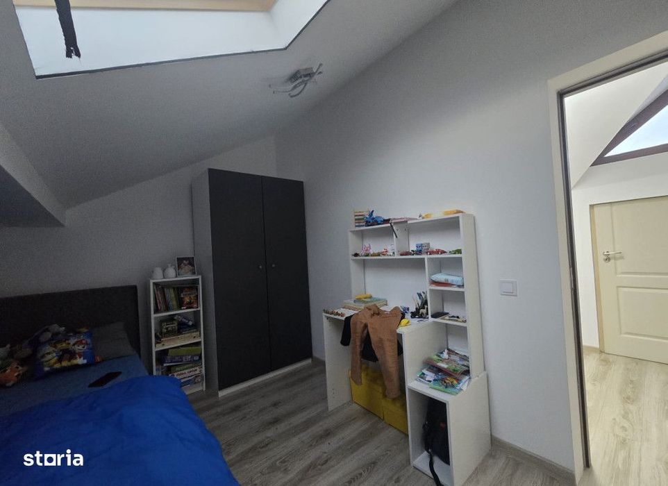 3 dormitoare,2 bai,bucatarie inchisa,pe 2 niveluri V.LupuluiCod:160956