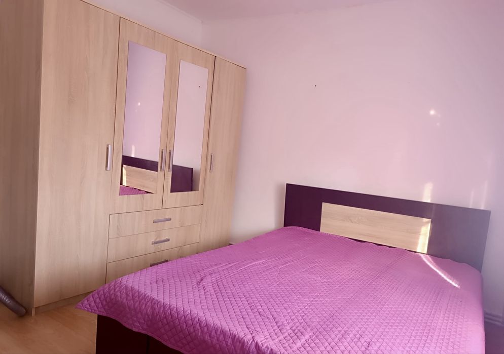 Apartament 3 camere decomandat 65 mp, etaj 2, zona E3,Strada Barajului,