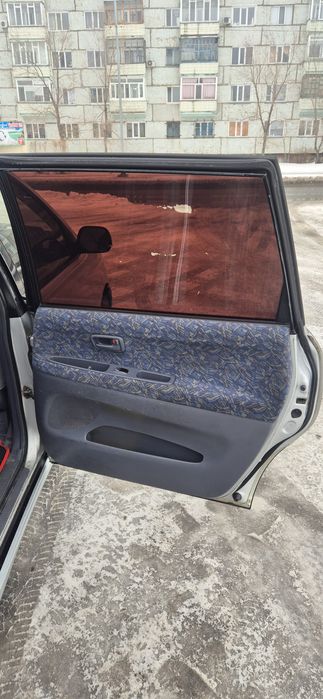 Продам машину Toyota Ipsum 1996