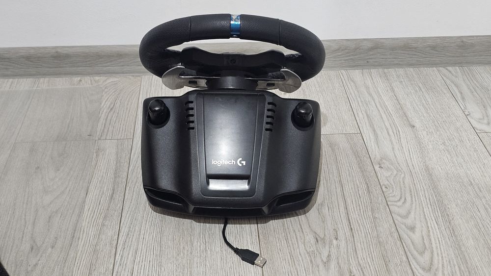 Volan gaming Logitech G29 - model 2024