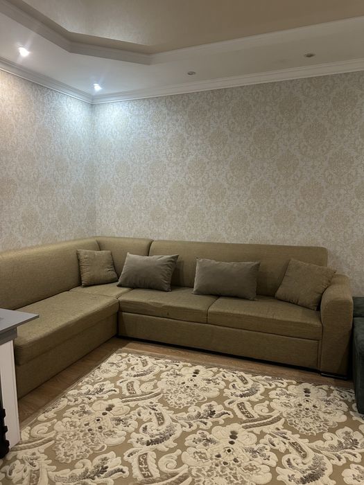 Угловой диван.