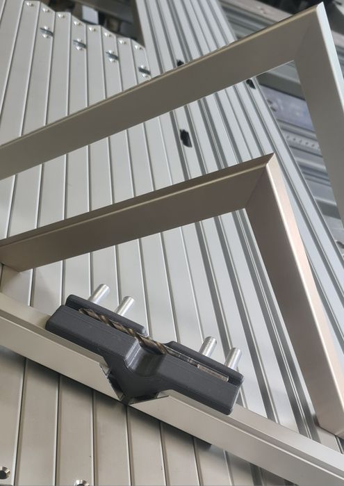 Шаблон за тесен алуминиев профил