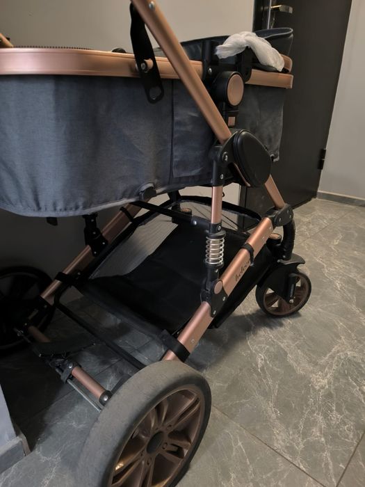 Продам б/у коляску