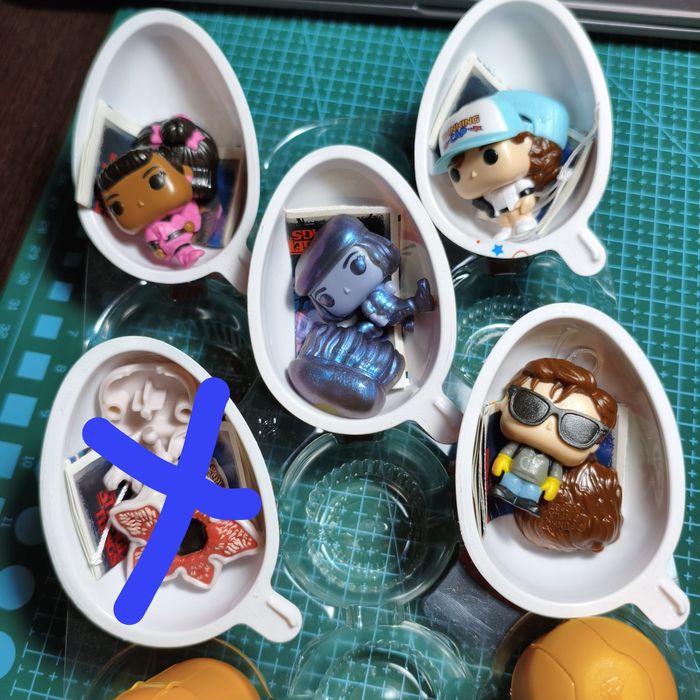 Повторы Киндер Очень странные дела