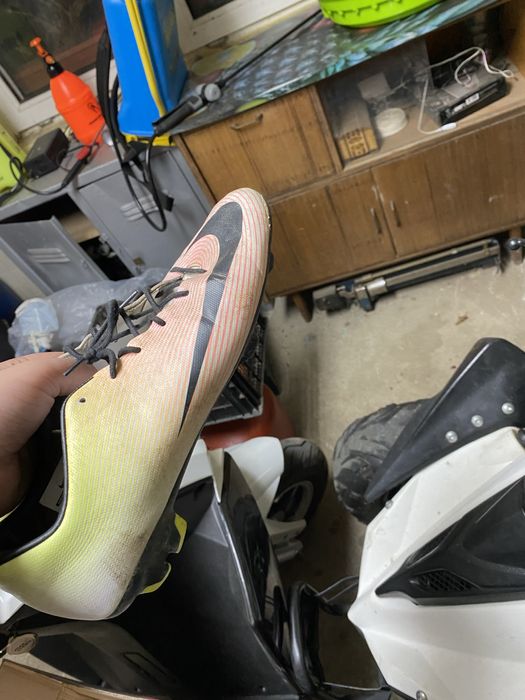 Бутонки 44номер орогинални